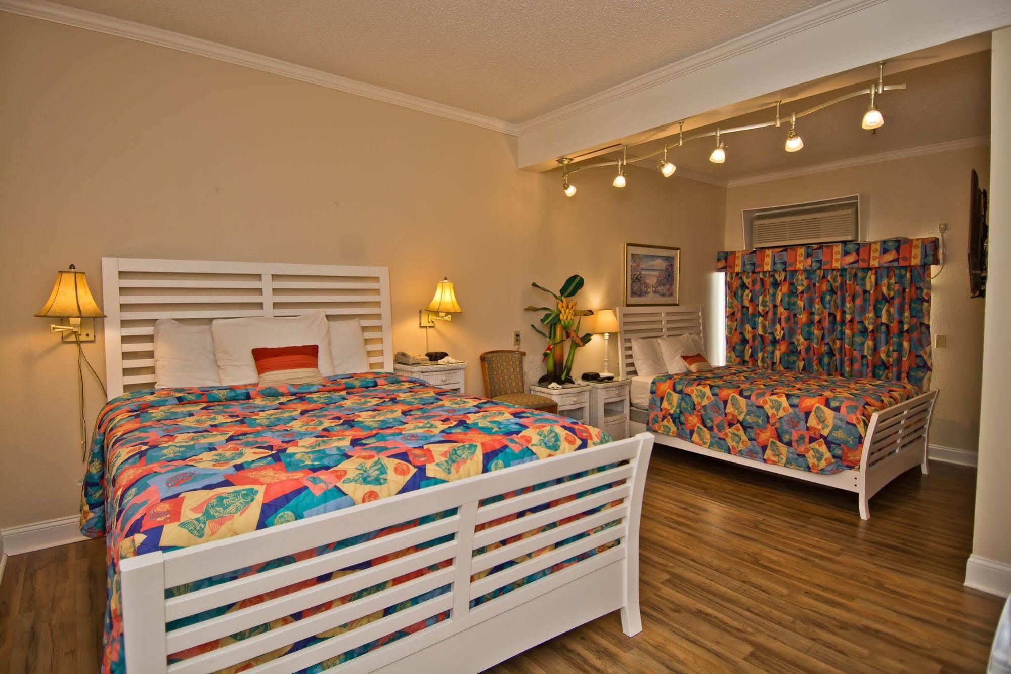 Palm Suites Atlantic Beach Extérieur photo